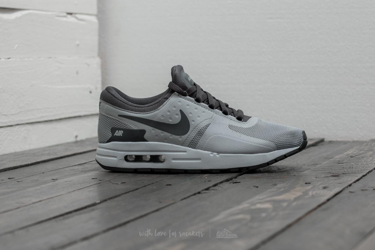 Nike air max zero essential wolf grey top