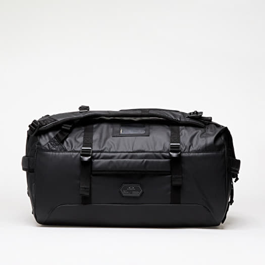 Oakley weekender bag hot sale