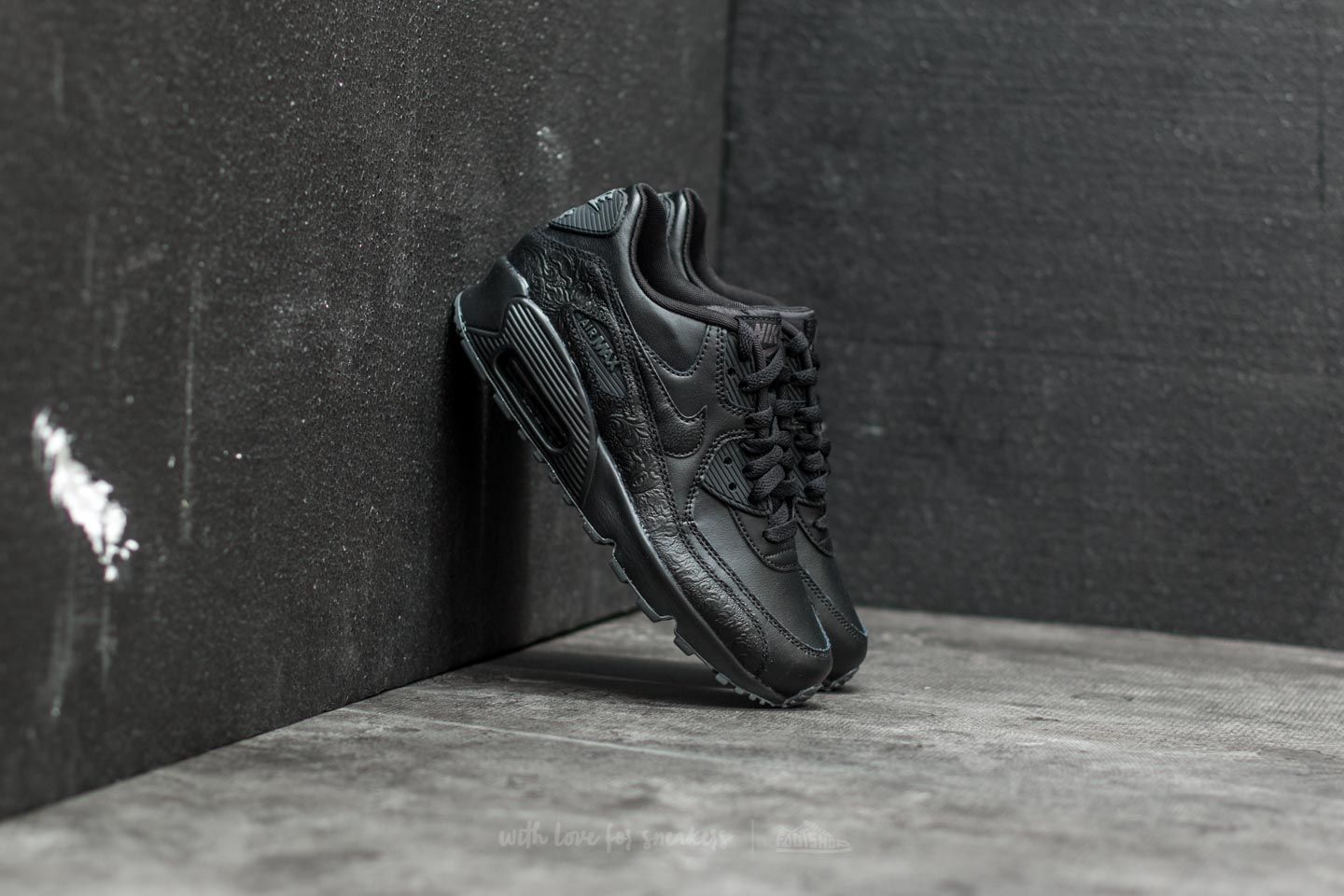 Zapatillas mujer Nike Air Max 90 Leather SE GG Black/ Black-Dark Grey