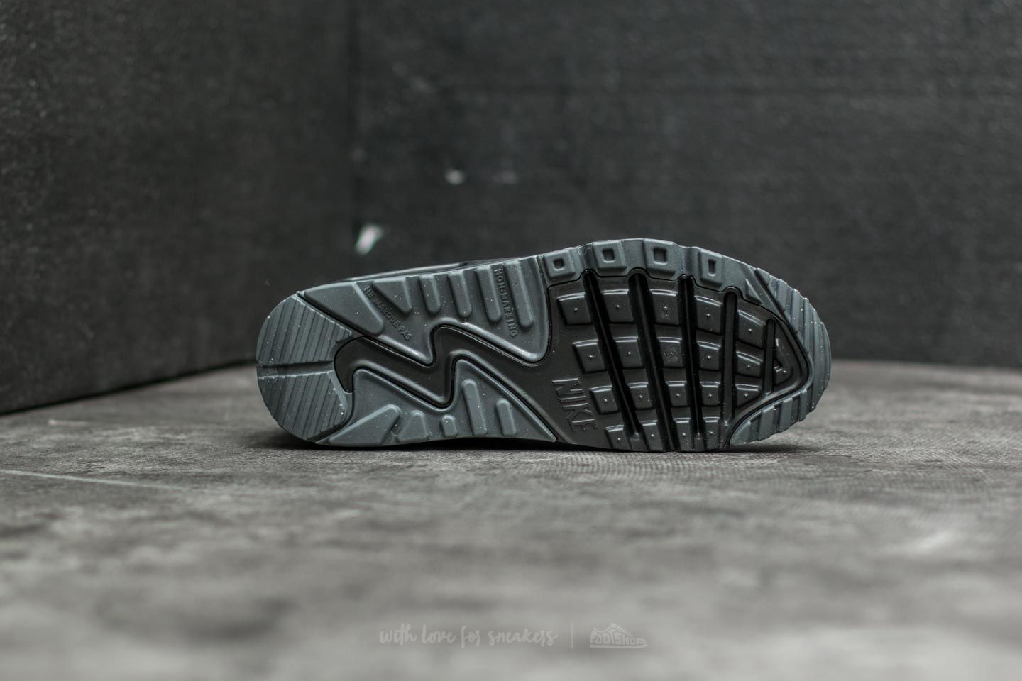 Dámske topánky a tenisky Nike Air Max 90 Leather SE GG Black/ Black-Dark Grey