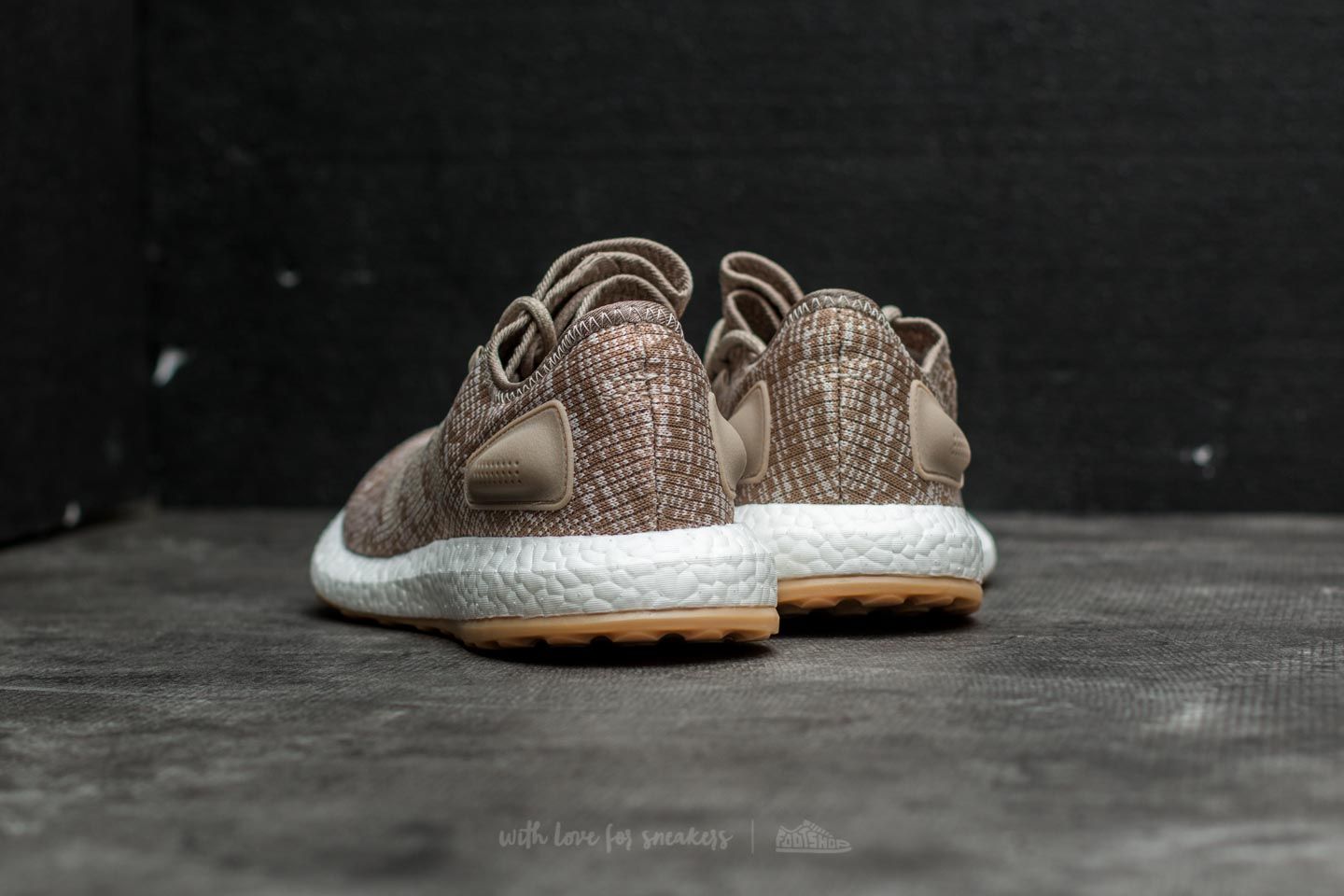 Pure boost hot sale trace khaki