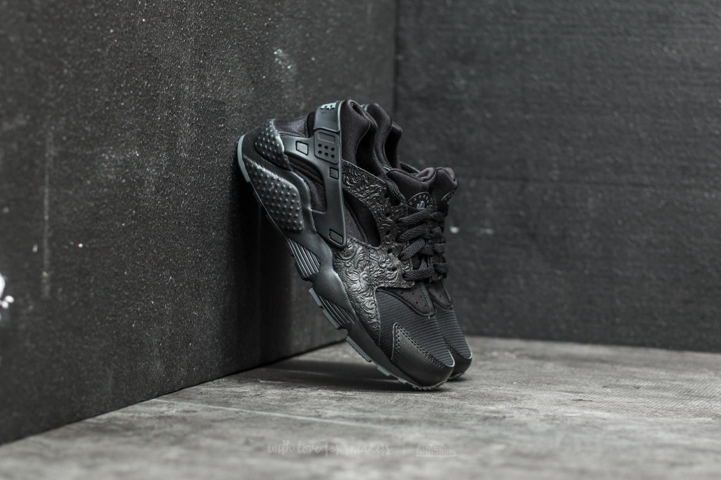 Nike Sneaker Nike Air Huarache Black Mono Women's Shoes Nike