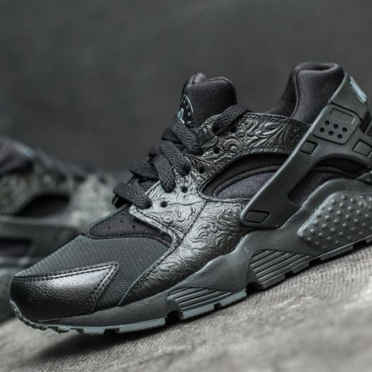 Women s shoes Nike Huarache Run SE GS Black Black Dark Grey Footshop