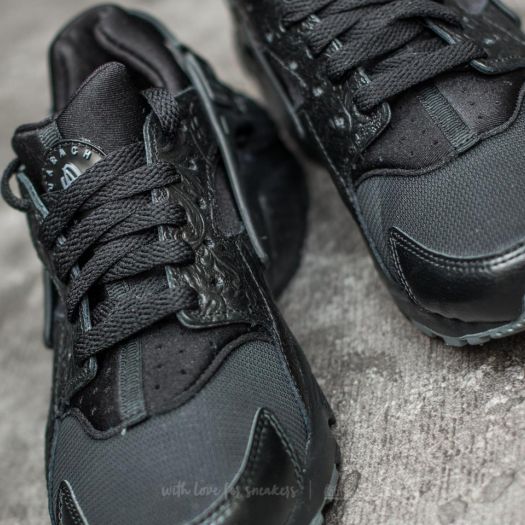 Women s shoes Nike Huarache Run SE GS Black Black Dark Grey Footshop