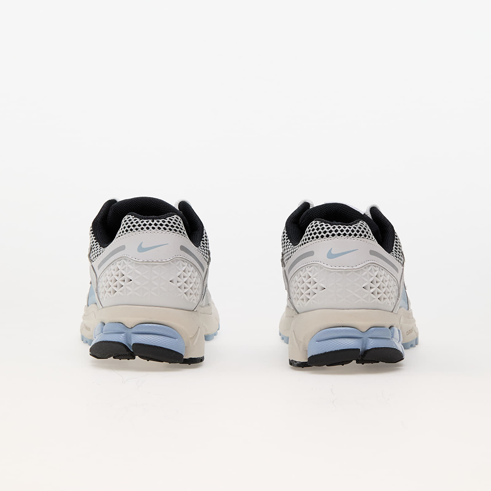 Women's shoes Nike W Zoom Vomero 5 Platinum Tint/ Black-Lt Armory Blue