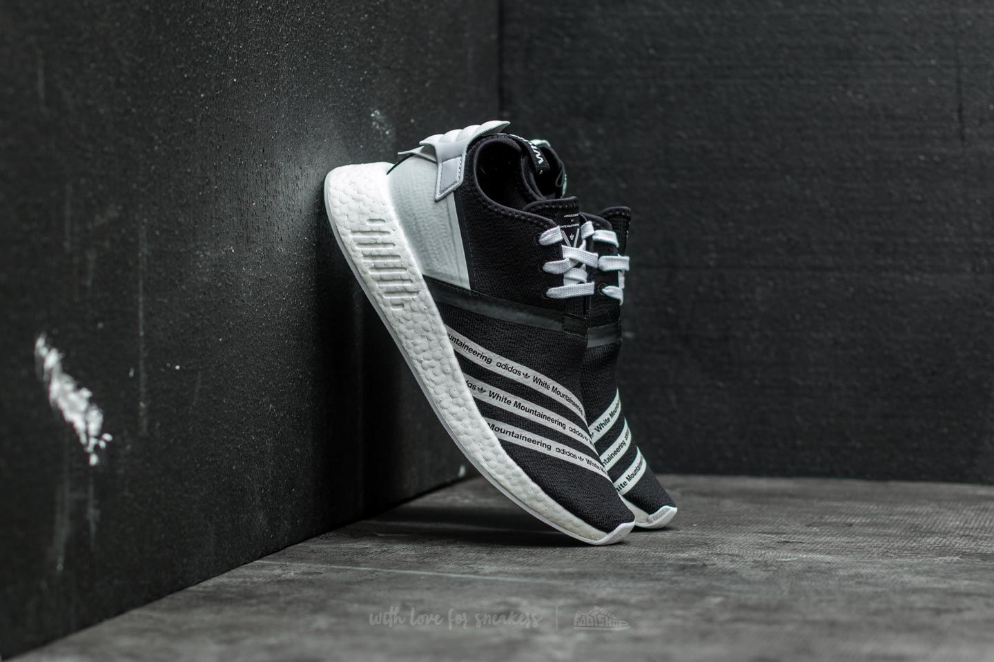 Adidas nmd r2 primeknit triple white new arrivals