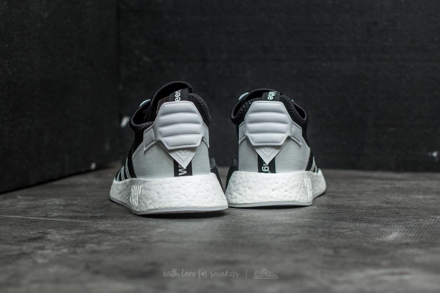 Adidas nmd r2 bianche e verdi 2025