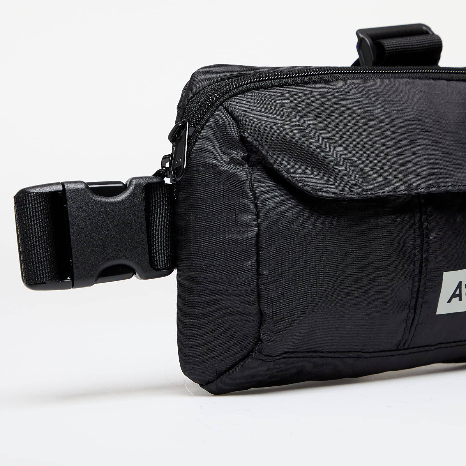 Övtáskák AEVOR Frontpack Ripstop Black