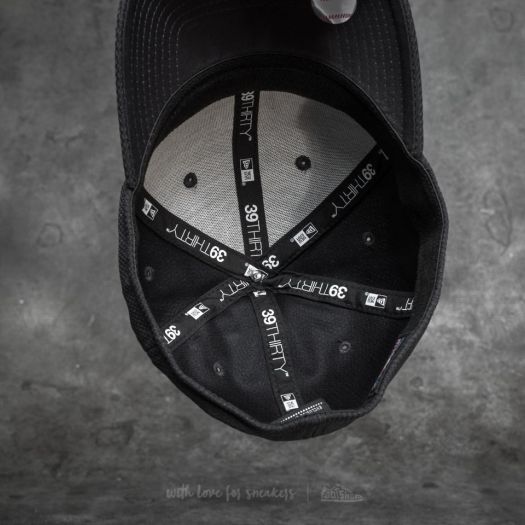 Fitted New Era 39Thirty Diamond Era Essential New York Yankees Cap