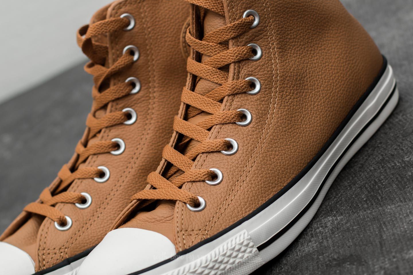 Raw sugar converse hot sale