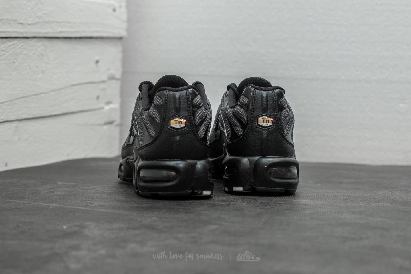 Női cipők Nike Wmns Air Max Plus Black/ Dark Grey-Black