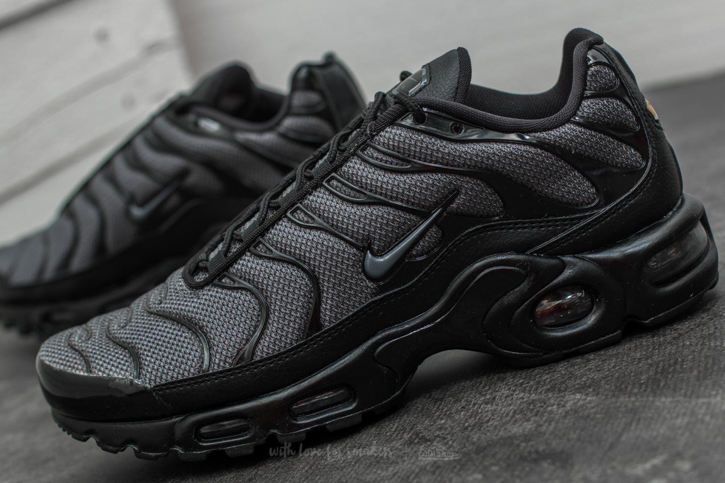Női cipők Nike Wmns Air Max Plus Black/ Dark Grey-Black