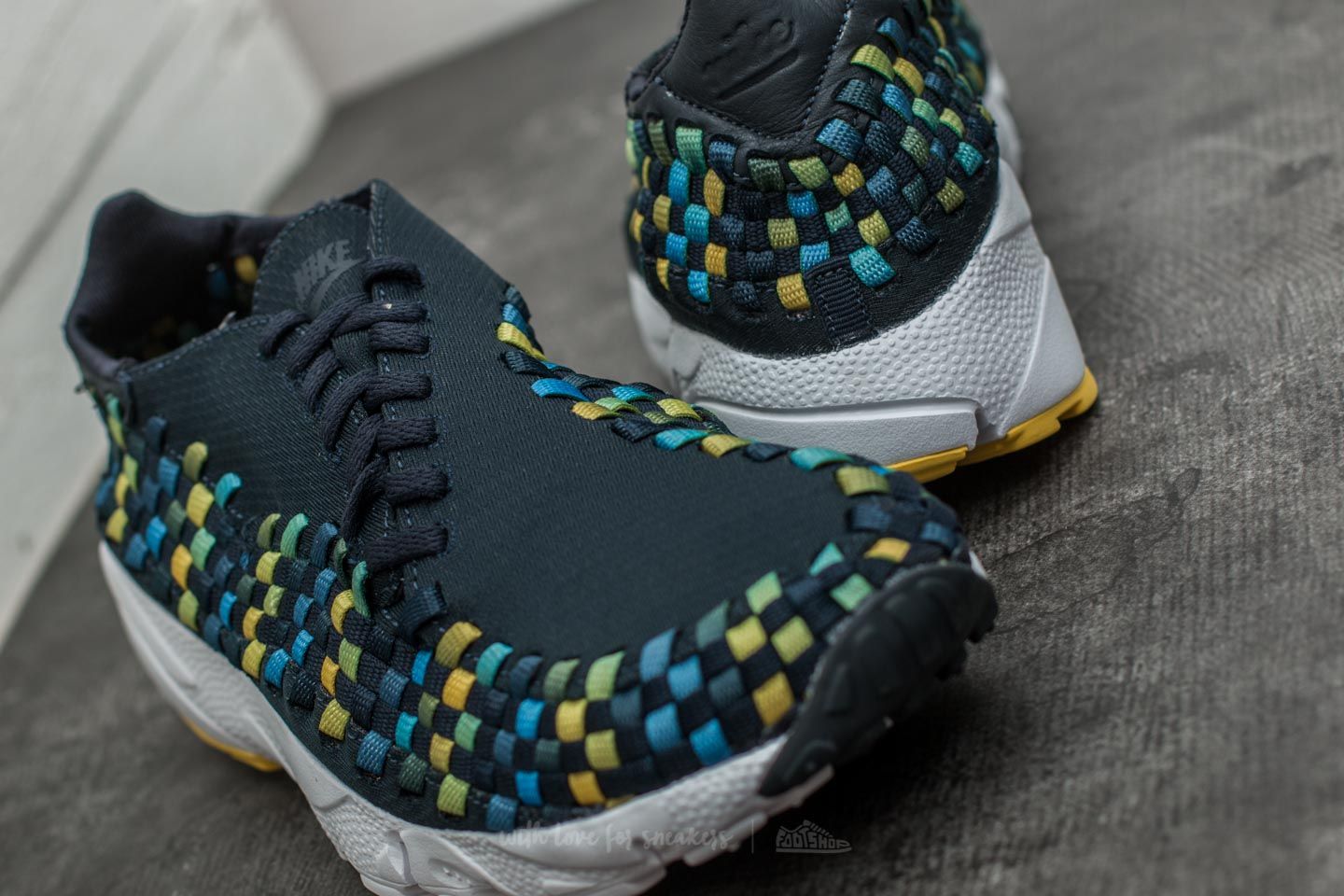 Men s shoes Nike Air Footscape Woven NM Dark Obsidian Tour Yellow