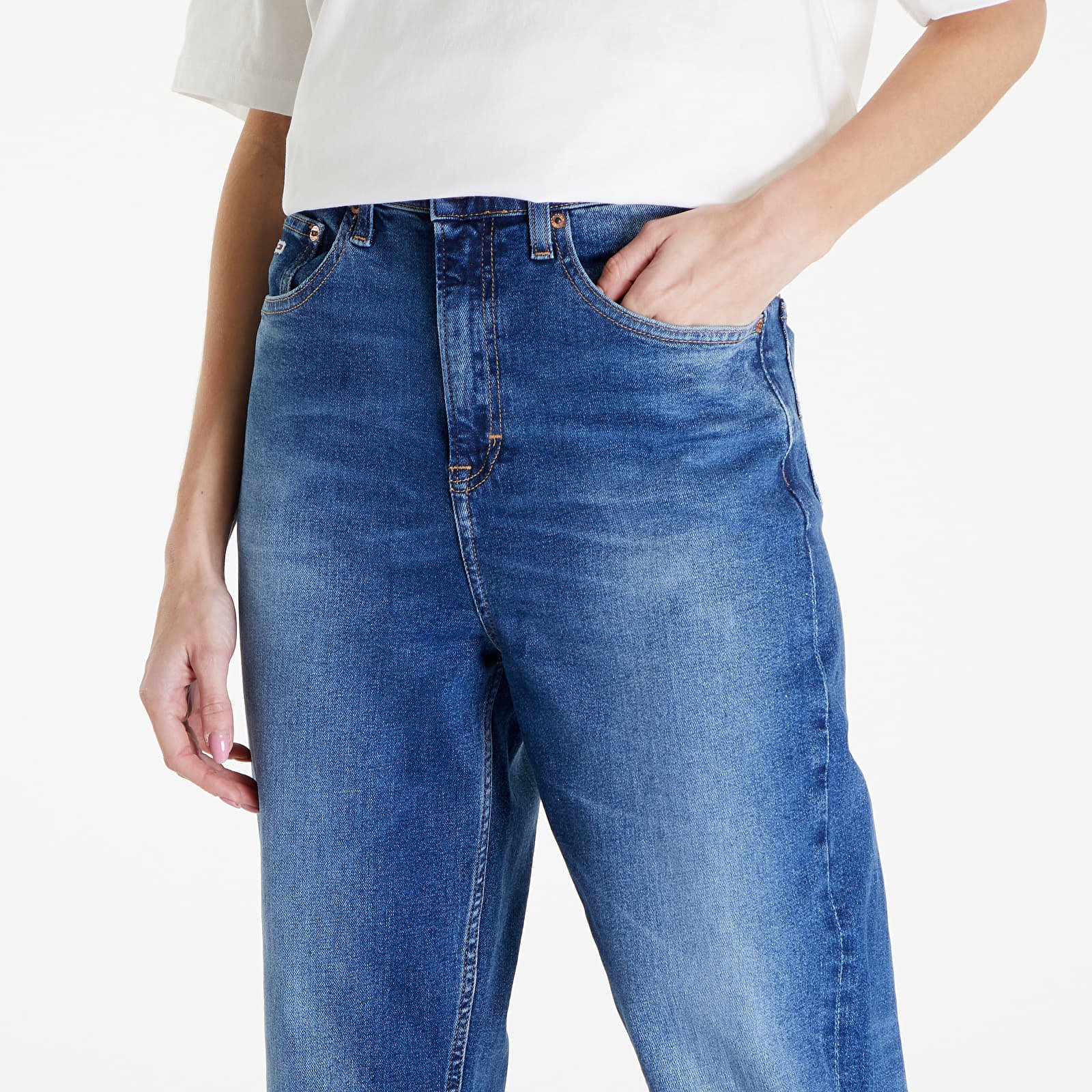Blugi Tommy Jeans Mom Jean Ultra High Tapered Jeans Denim Medium
