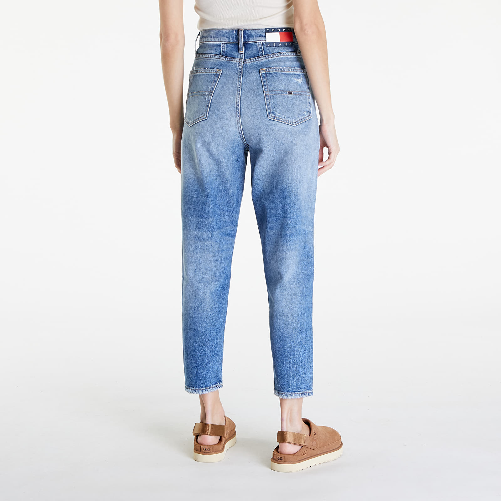 Džínsy Tommy Jeans Mom Jean Ultra High Tapered Jeans Denim Medium