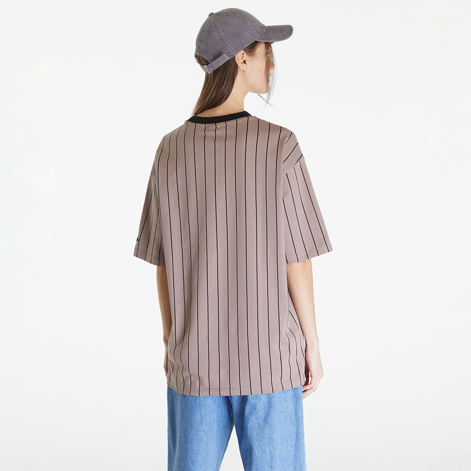   Μπλούζες New Era Pinstripe Oversized T-Shirt UNISEX Ash Brown/ Black