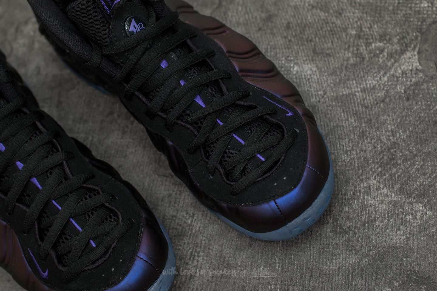 Vyriška avalynė Nike Air Foamposite One Black/ Varsity Purple