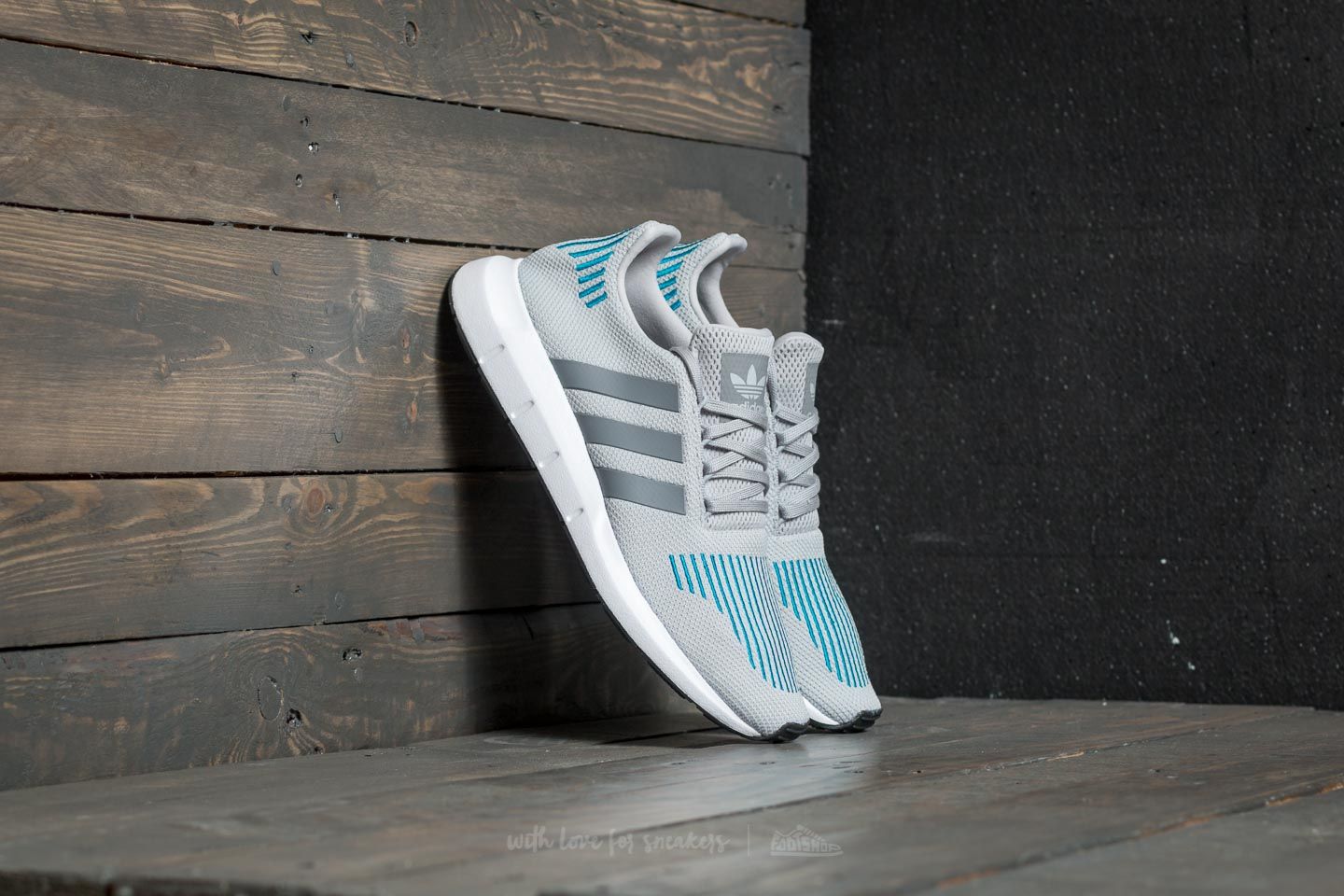 Adidas swift clearance run grey three