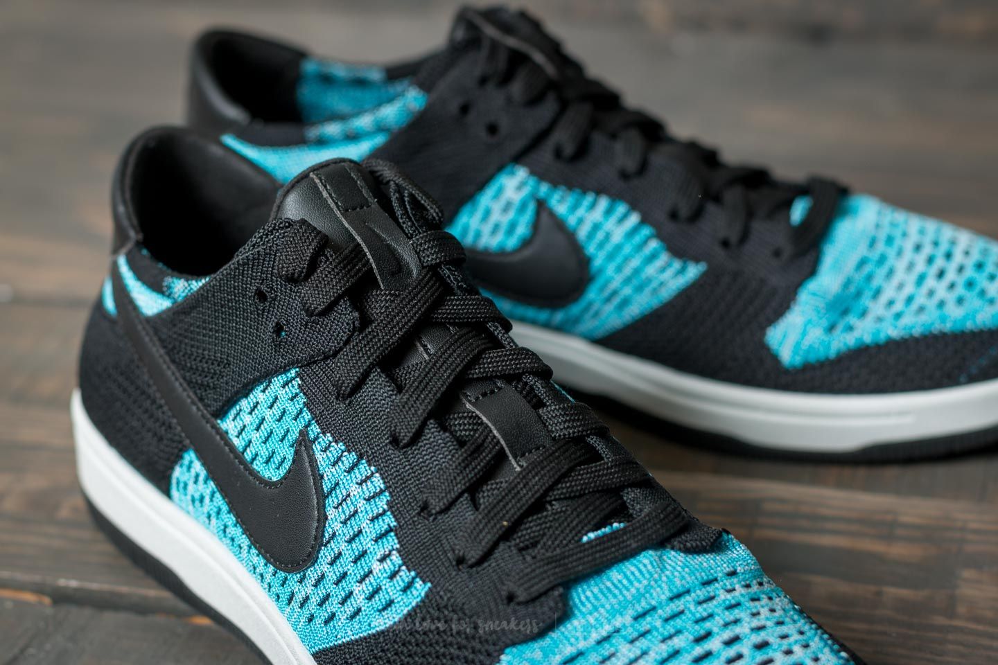 Nike dunk flyknit chlorine blue store