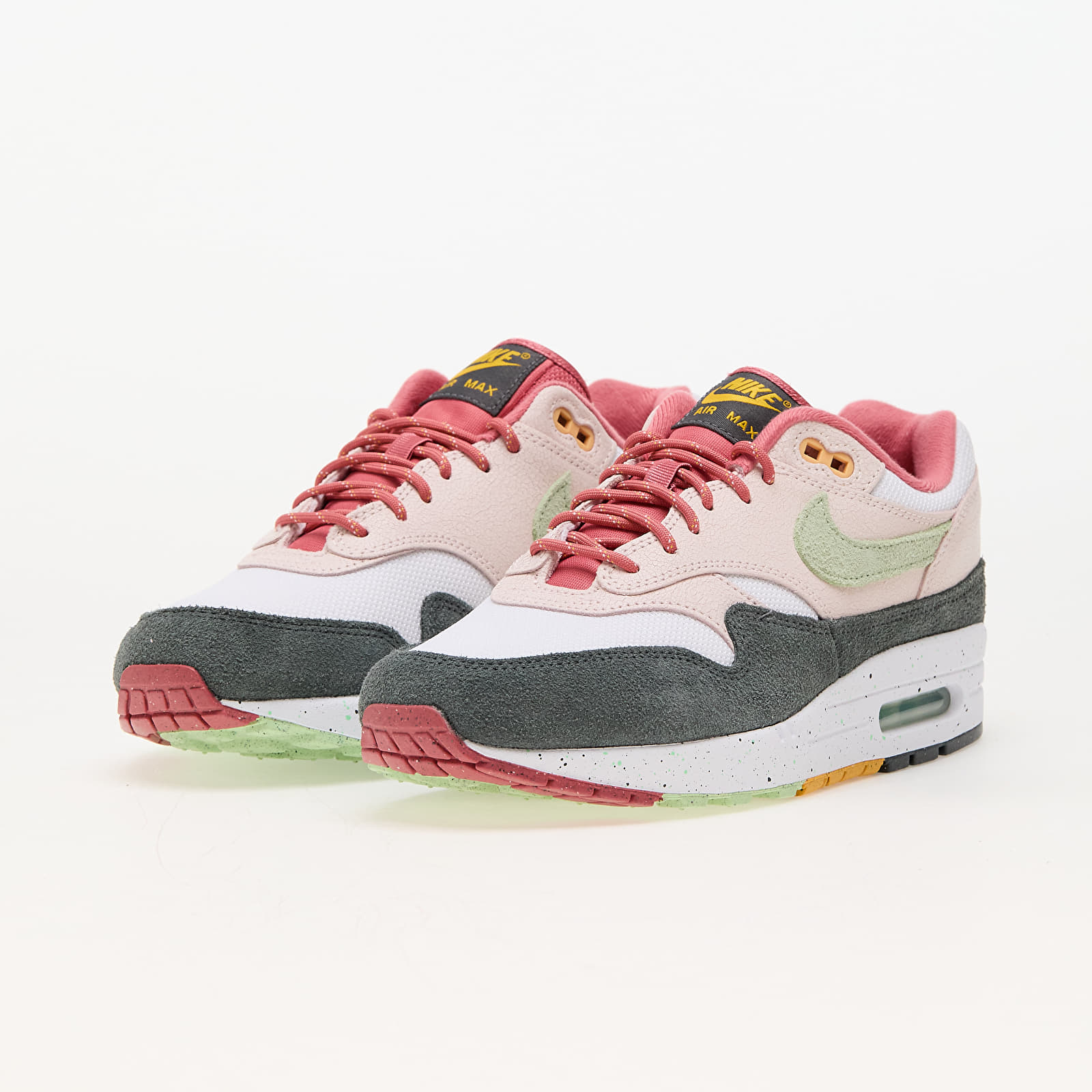 Air max pink and green discount