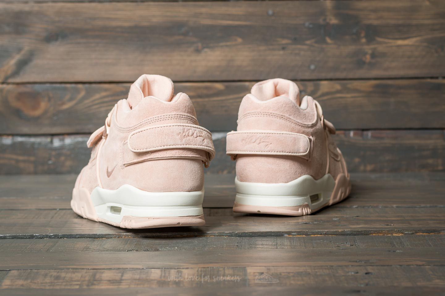 Nike air trainer qs (victor cruz) store