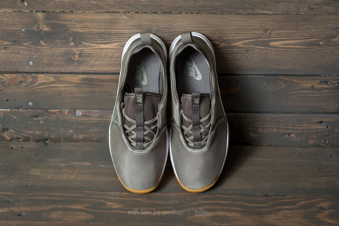 Women's shoes Nike W Loden Dark Stucco/ River Rock