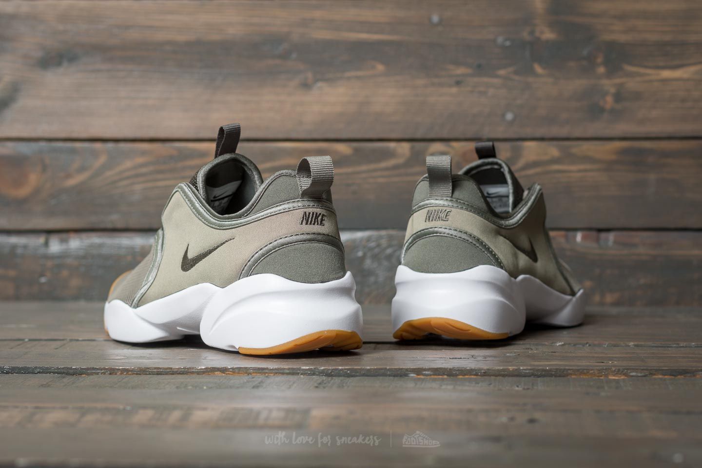 Women's shoes Nike W Loden Dark Stucco/ River Rock