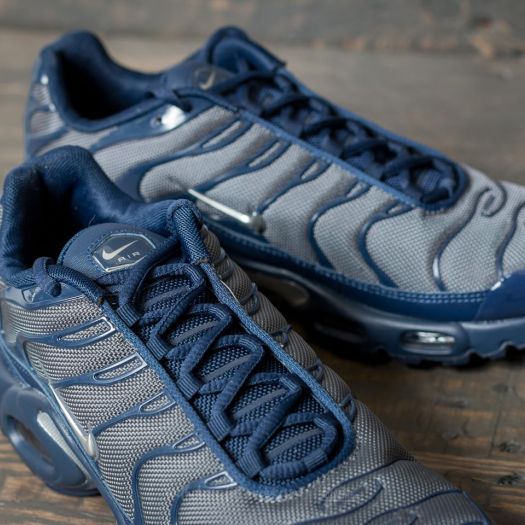 Manner Nike Air Max Plus Dark Grey Metallic Silver Footshop
