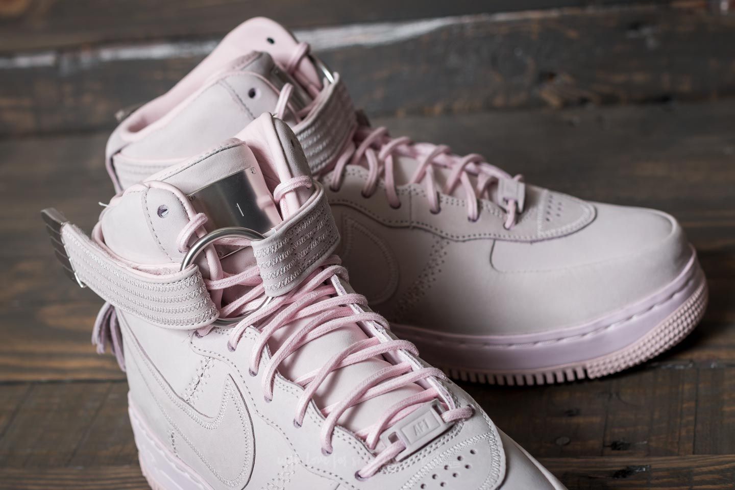 Nike air force 1 pink high 2025