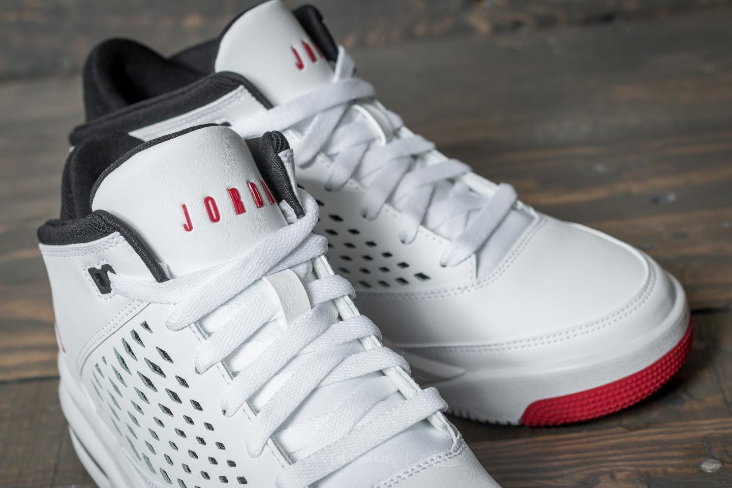 Încălțăminte și sneakerși pentru femei Jordan Flight Origin 4 BG White/ Gym Red-Black