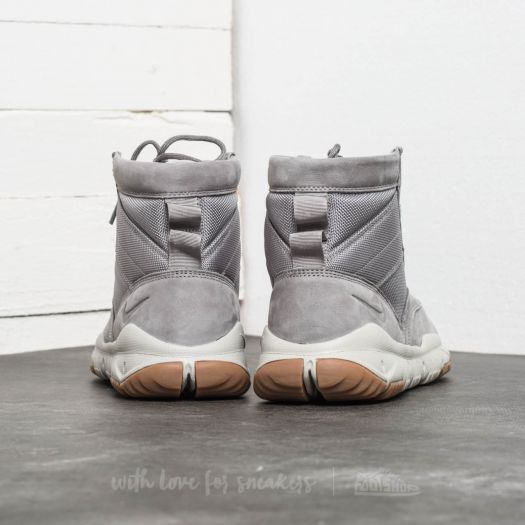 Men's shoes Nike SFB 6