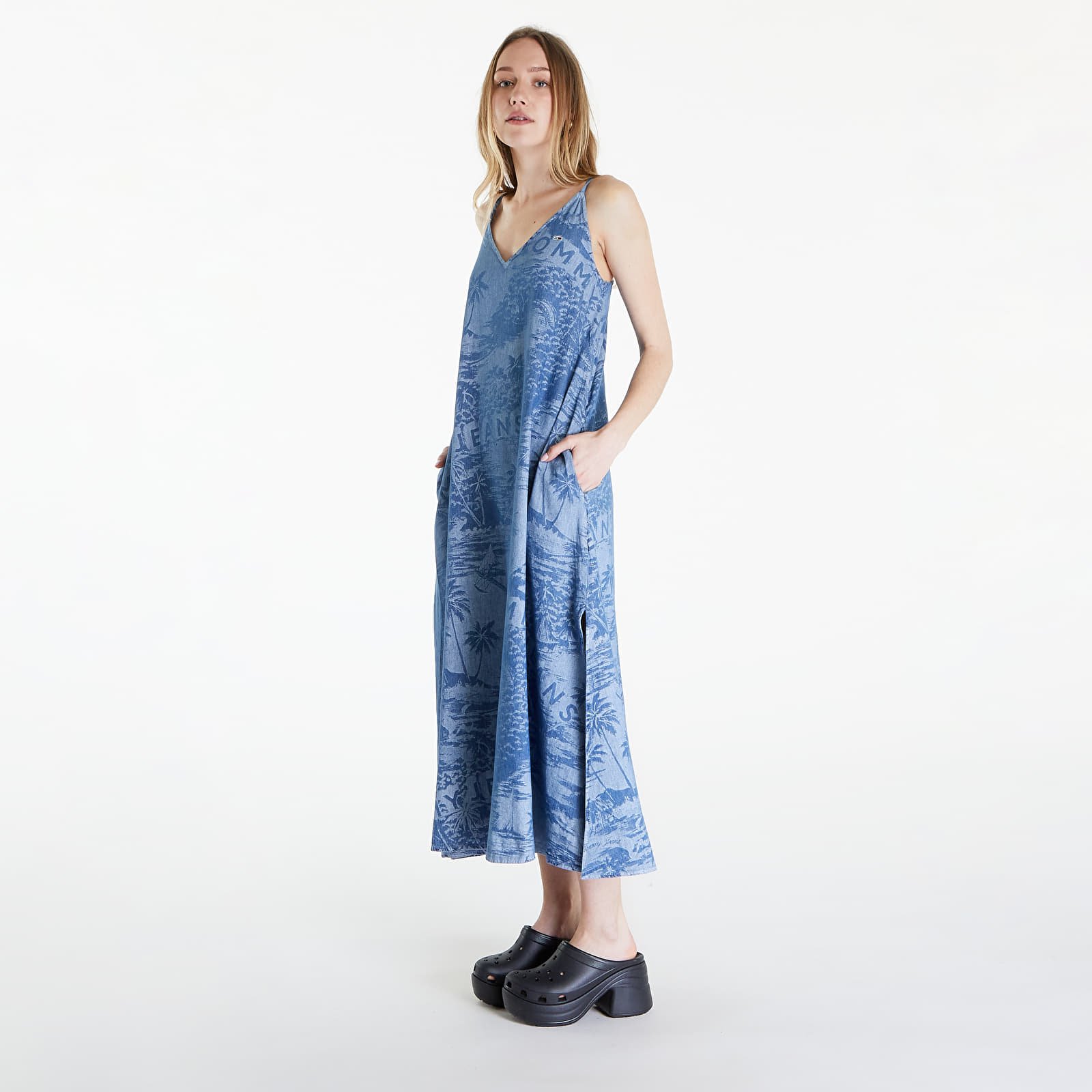 Ruhák Tommy Jeans Chambray Sleeveless Maxi Dress Hawaiian Denim Laser