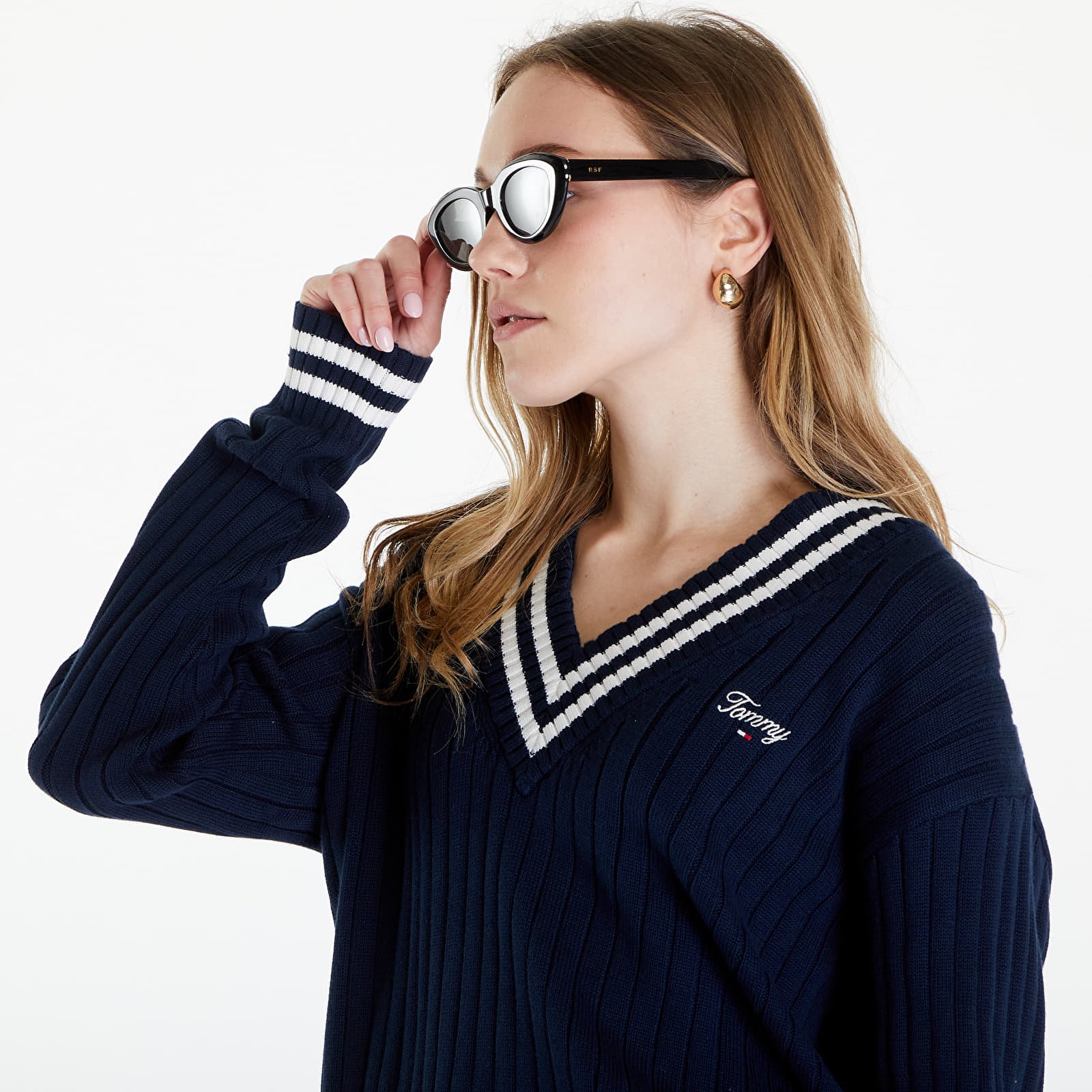 Svetry Tommy Jeans Script V Neck Ribbed Sweater Dark Night Navy