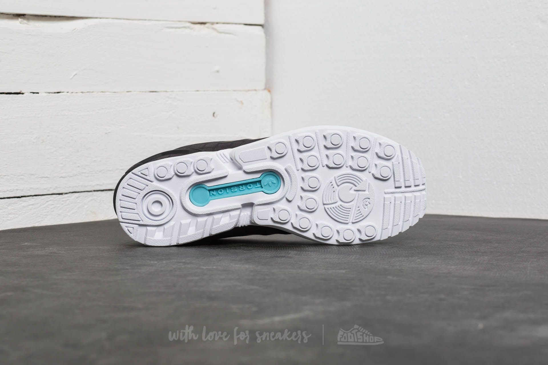 Zapatillas mujer adidas ZX Flux W Core Black/ Core Black/ Ftw White