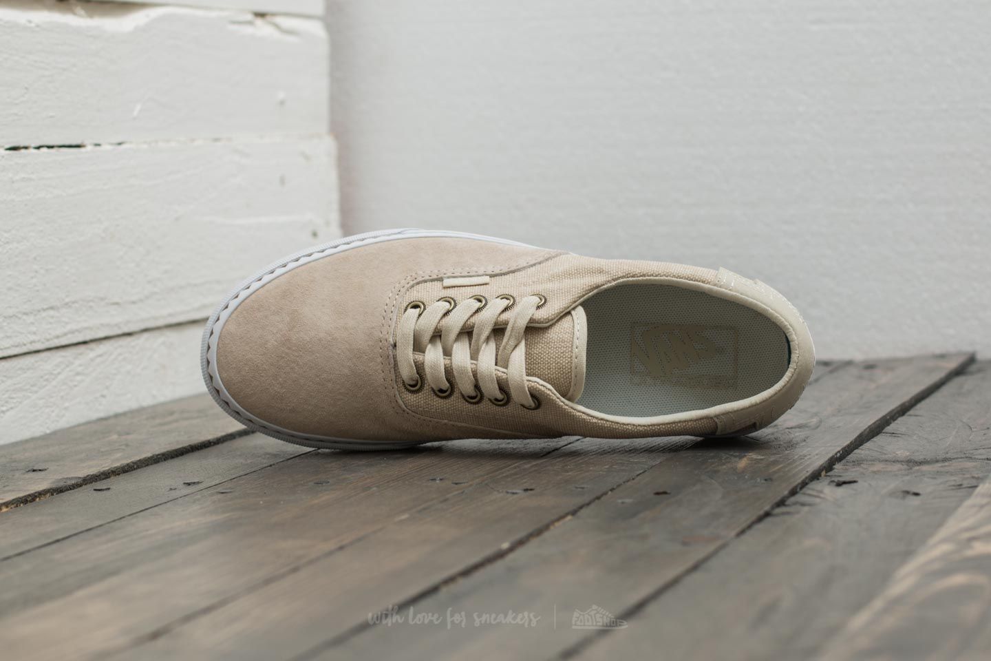 Vans era 59 tribal top
