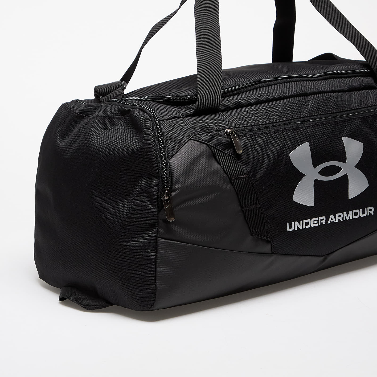 Duffle bag Under Armour Undeniable 5.0 Duffle S-M Bag Black/ Black/ Metallic Silver