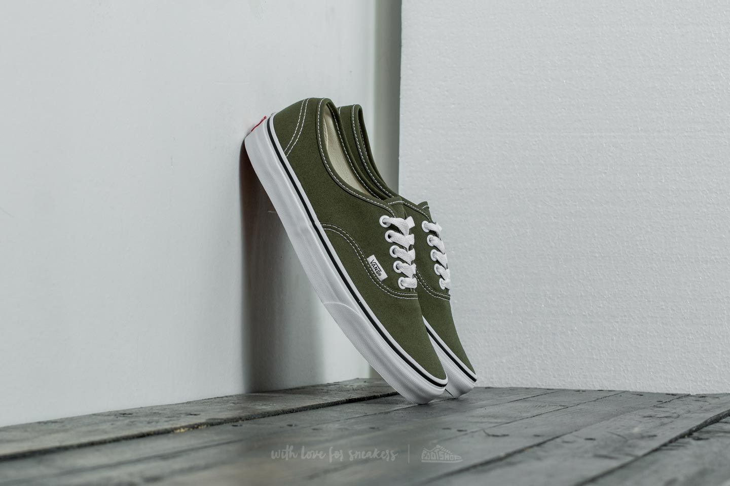 Vans Authentic
