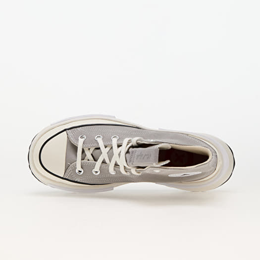 Converse alte sotto top