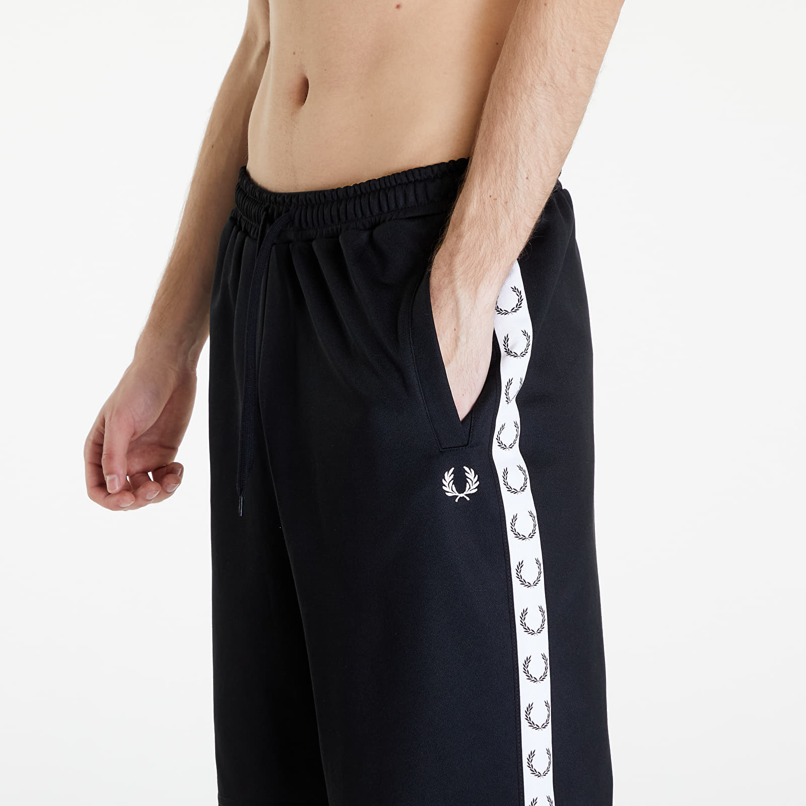 Pantaloncini FRED PERRY Taped Tricot Short Black