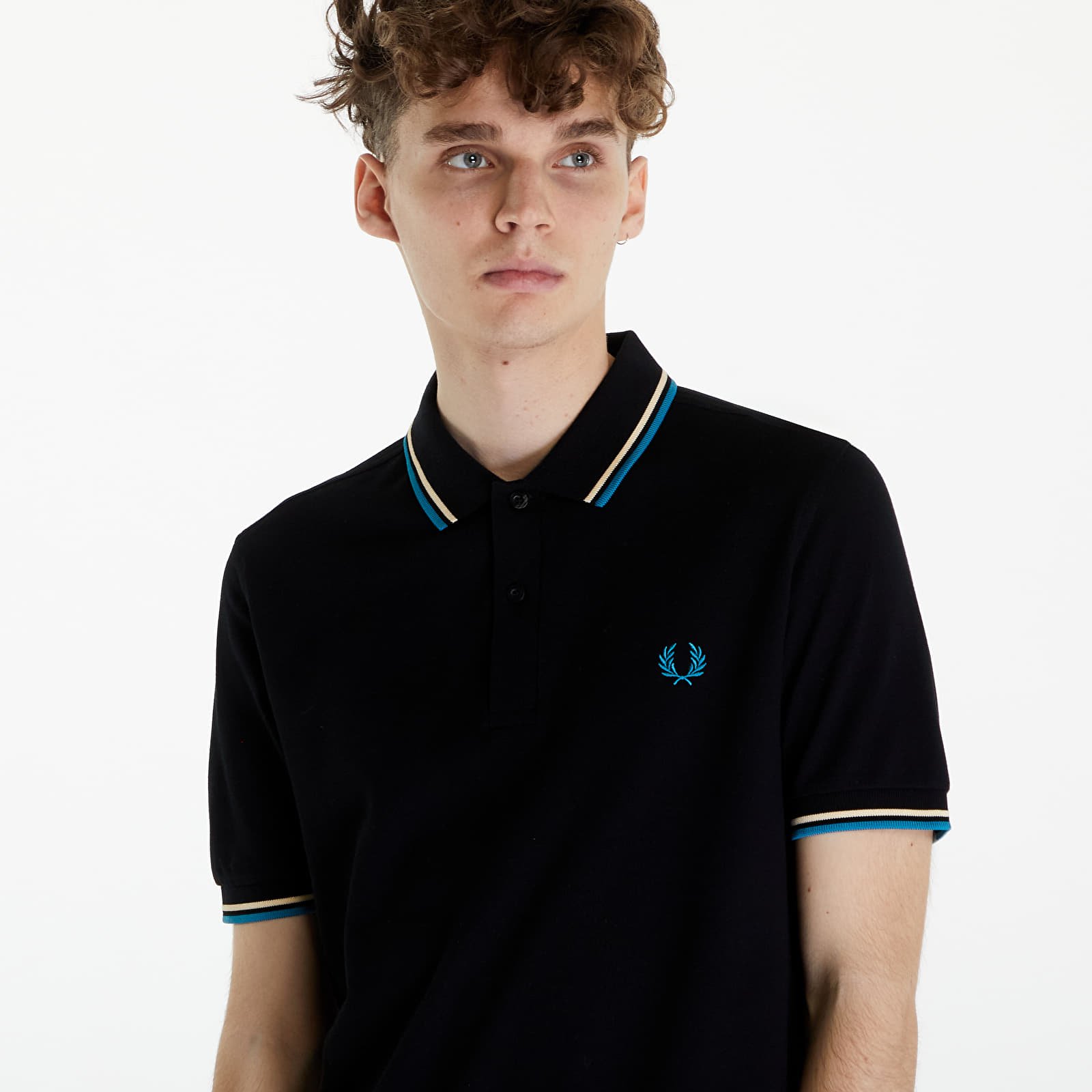 Koszulki FRED PERRY Twin Tipped Fred Perry Shirt Black/ Ice Cream/ Cyber Blue