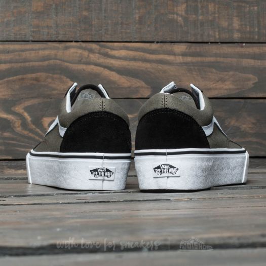 Women s shoes Vans Old Skool Platform Grape Leaf True White Footshop