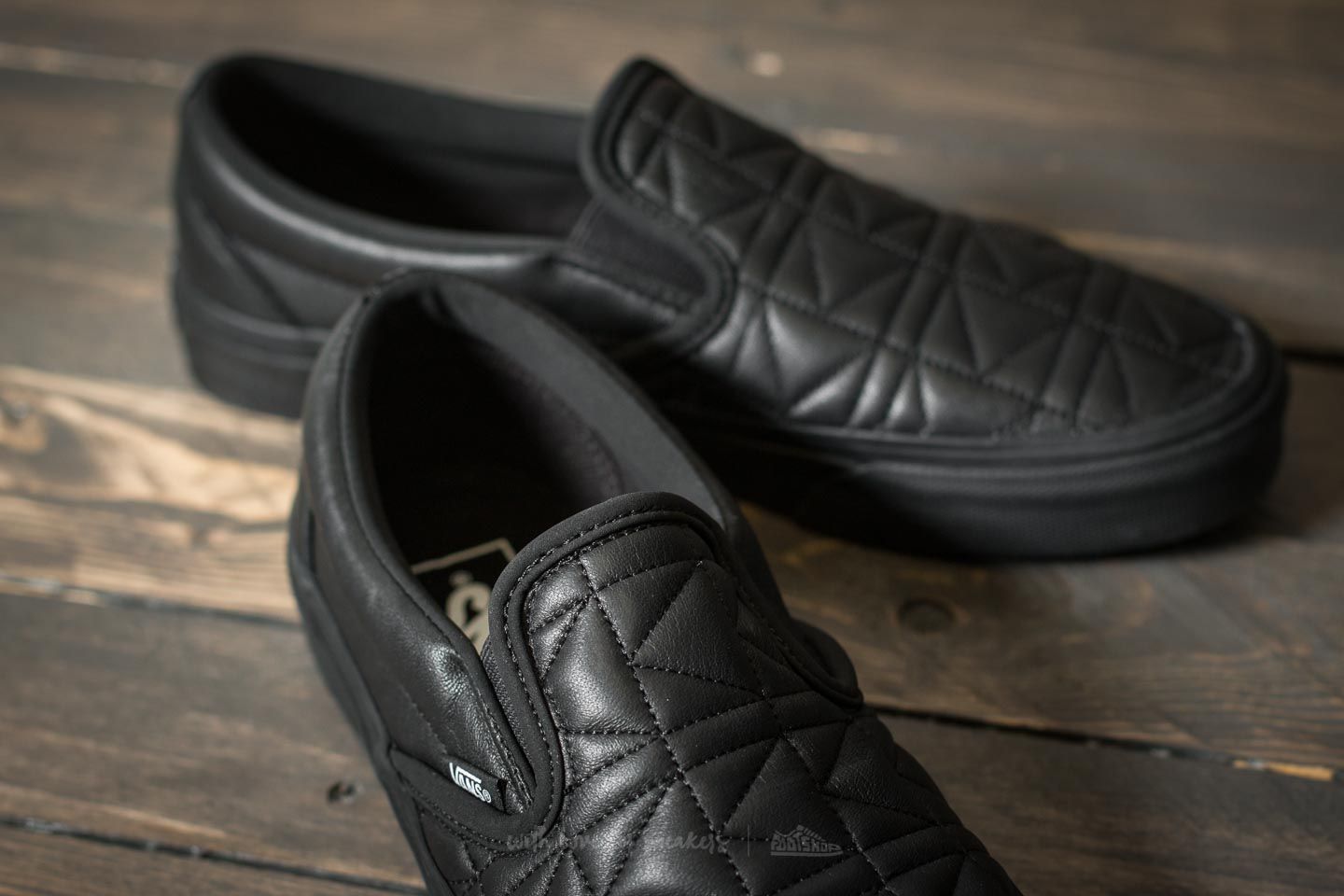Vans karl lagerfeld slip hot sale on
