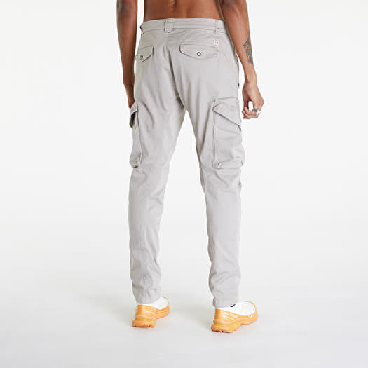 C.P. Company Lens-detail cotton cargo shorts - White