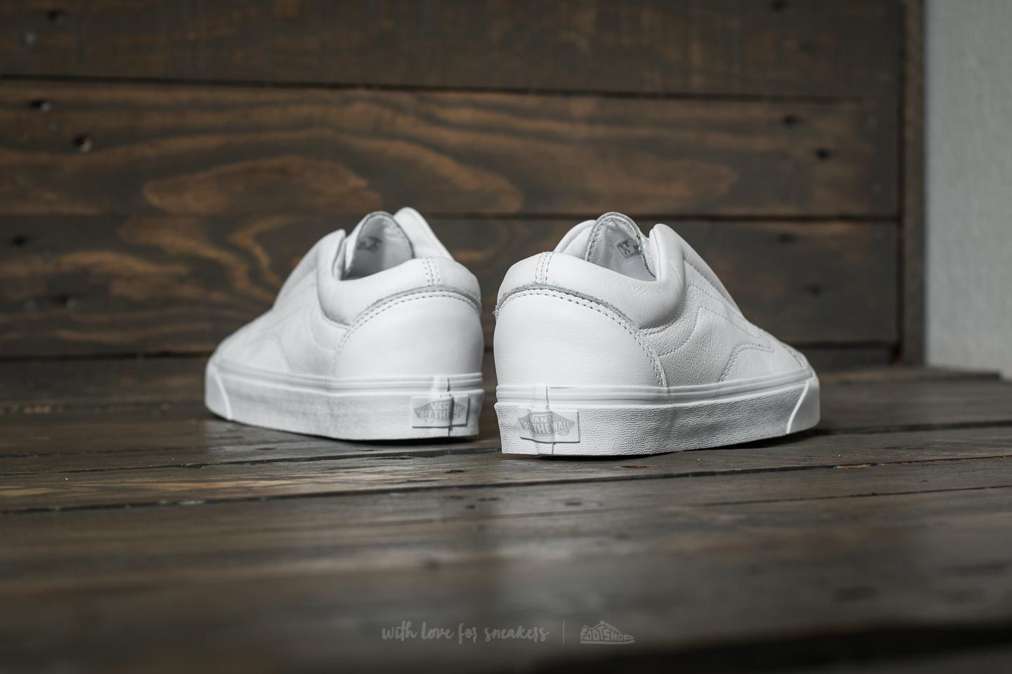 Women's shoes Vans Old Skool Laceles (Leather) True White