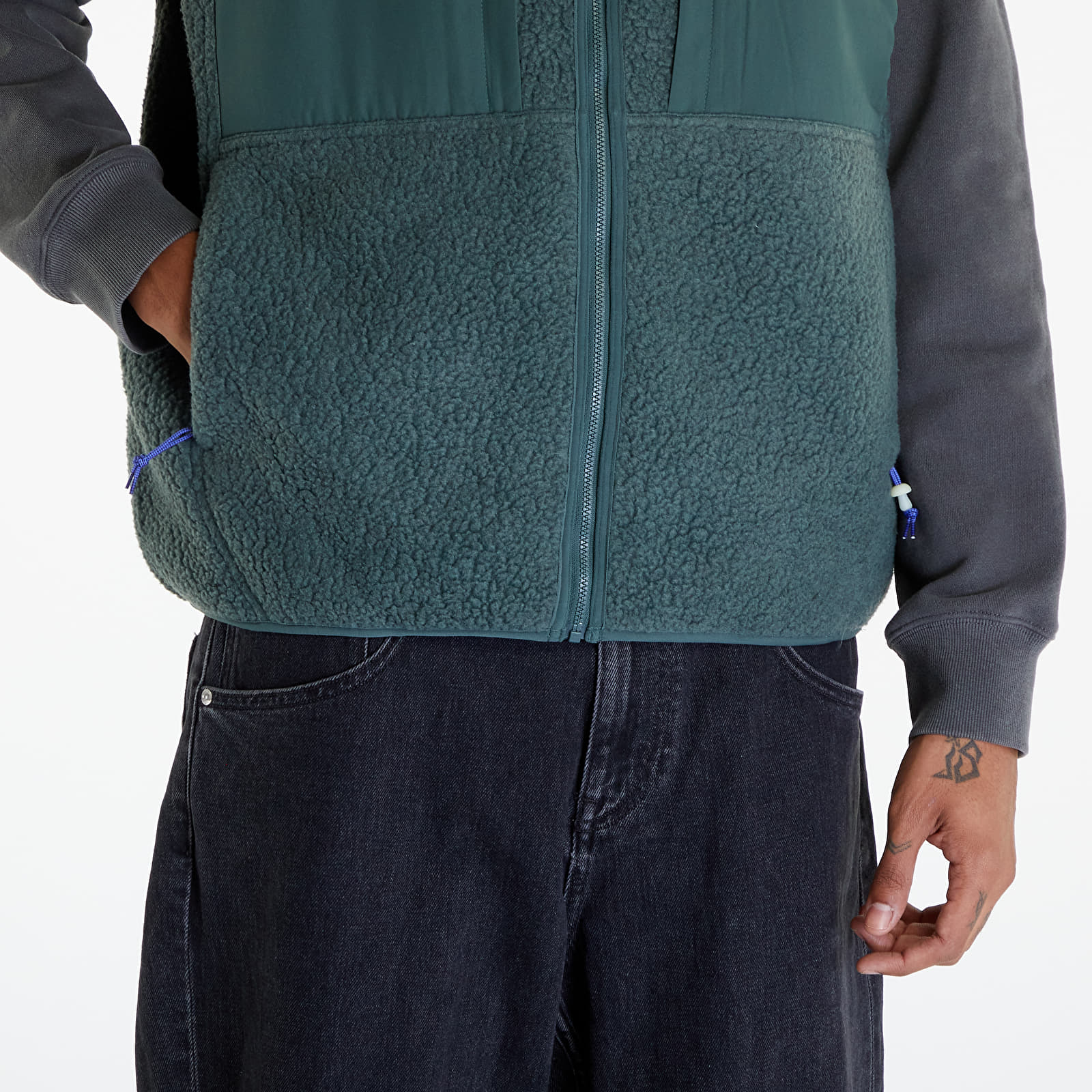 Vesty Nike ACG "Arctic Wolf" Men's Vest Vintage Green/ Vintage Green/ Summit White