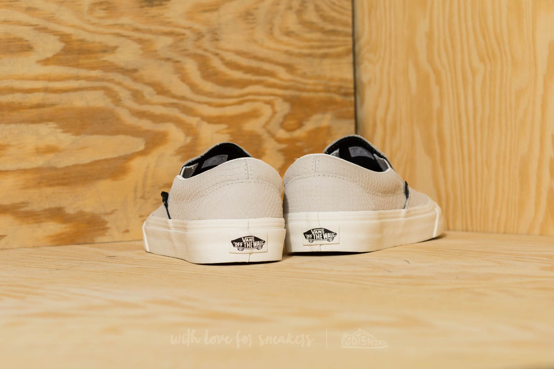 Women's shoes Vans Classic Slip-On (Snake) Blanc de Blanc/ Blanc