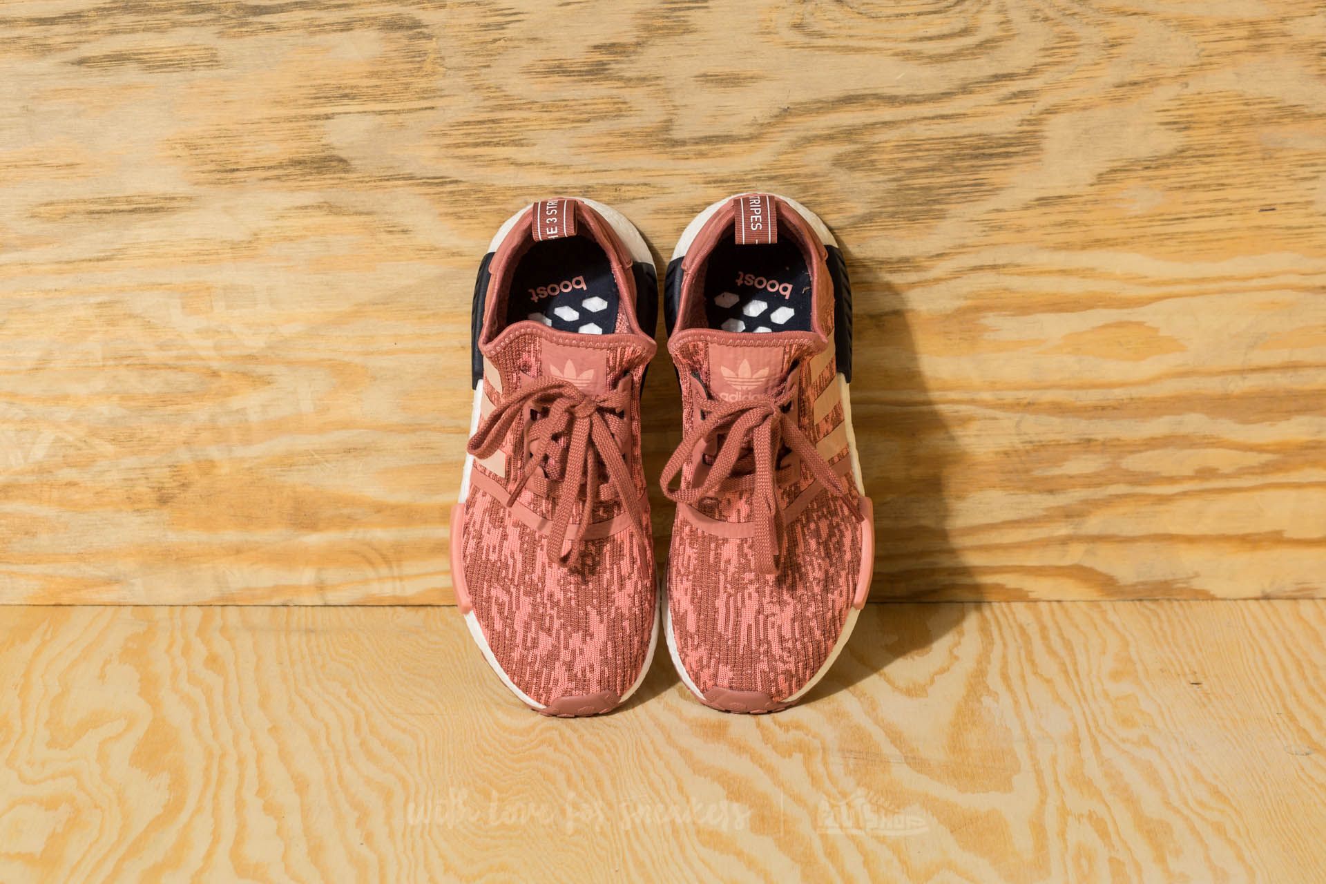 Damesko adidas NMD_R1 Raw Pink/ Trace Pink/ Legend Ink