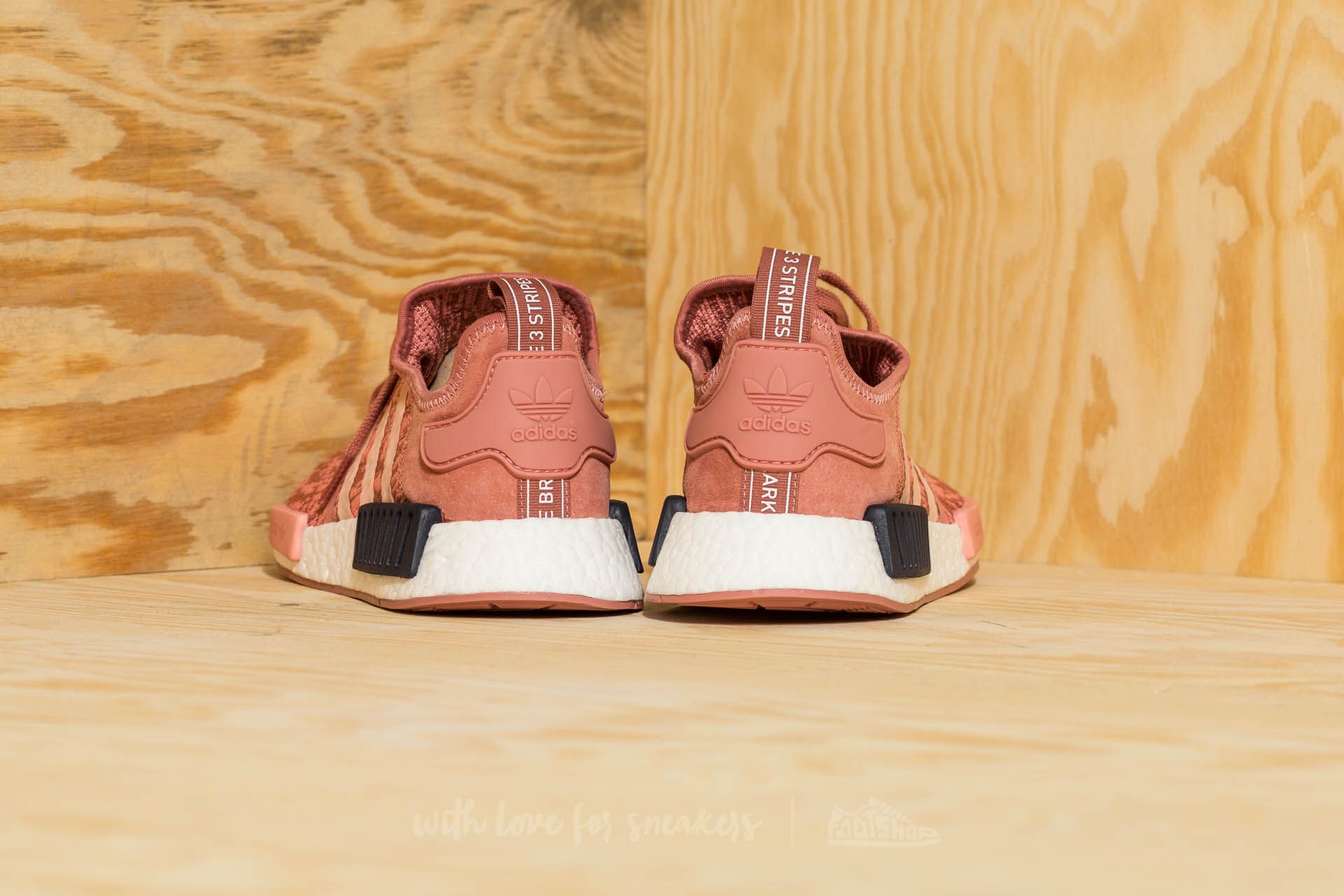 Damesko adidas NMD_R1 Raw Pink/ Trace Pink/ Legend Ink