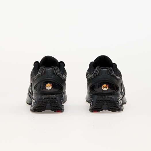 All black nikes cheap deals