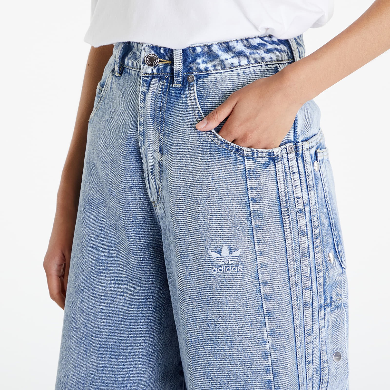 Jeans adidas Cs Denim Adibreak Pant Light Denim Footshop